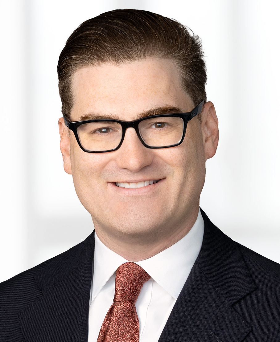 Alexander Olama headshot